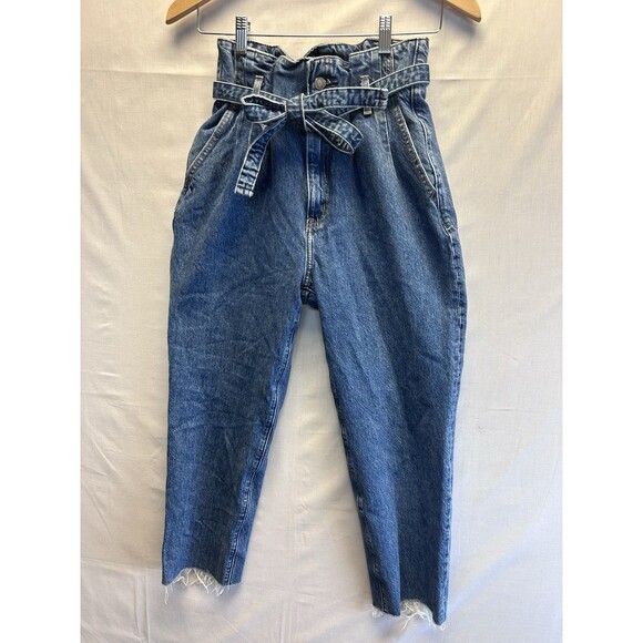 Abercrombie & Fitch Mom Jean Ultra High-Rise Raw Hem Paper Bag Waist Women's 0 - Picture 2 of 7